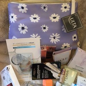 Ulta 20-piece NWT cosmetic bag with samples